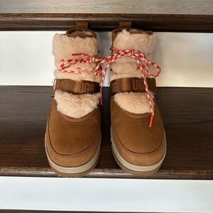 Ugg Classic Weather Hiker